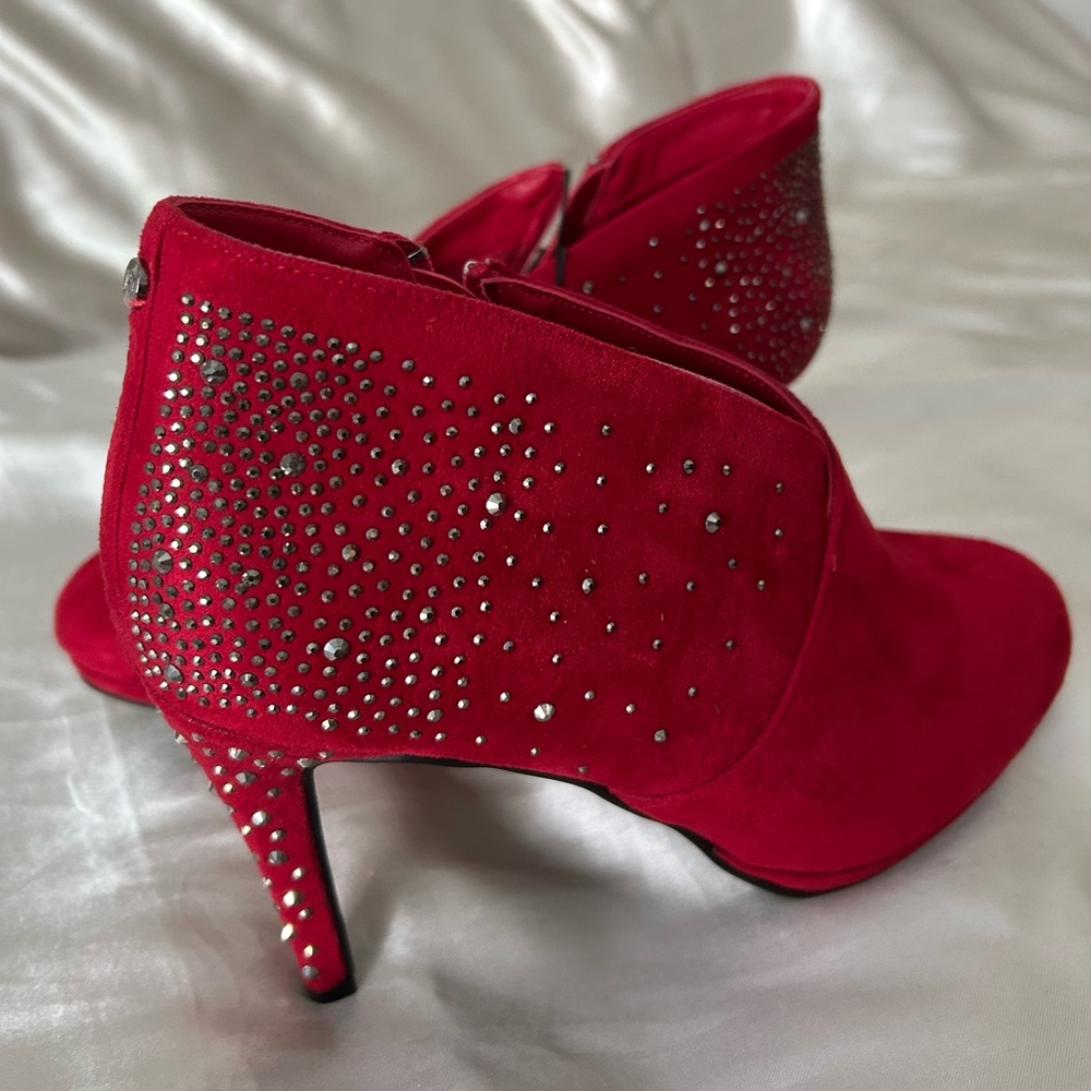 Jones New York Red Heeled Boots with Silver Studs New